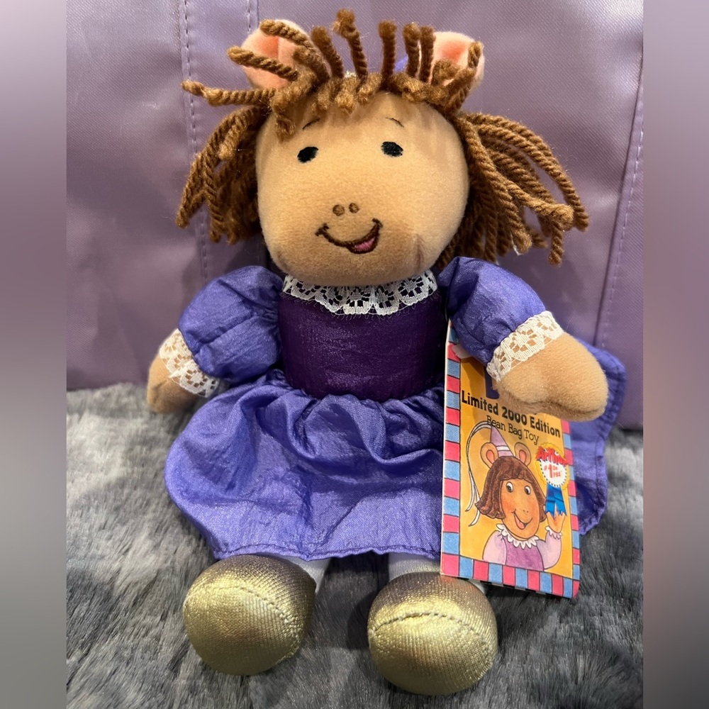 Marc Brown’s D.W. Limited 2000 Edition Bean Bag Toy